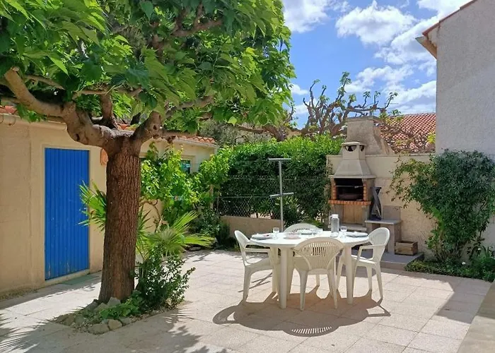 Charmante Maison A 200 Metres De La Plage, Saint-pierre-la-mer 10inav5 Villa *