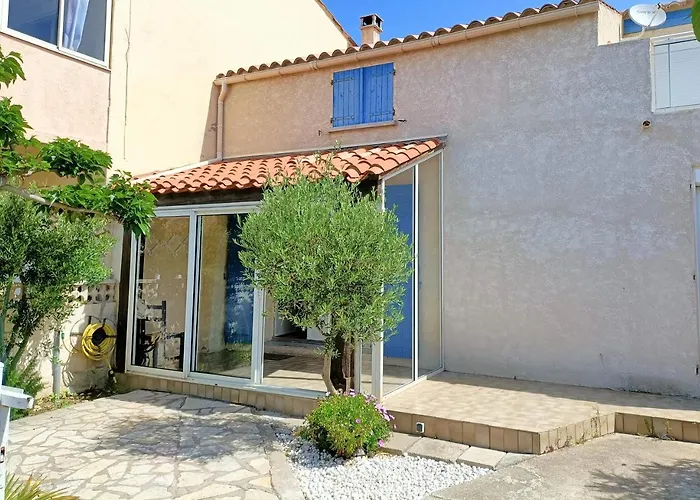 Charmante Maison A 200 Metres De La Plage, Saint-pierre-la-mer 10inav5 Villa *